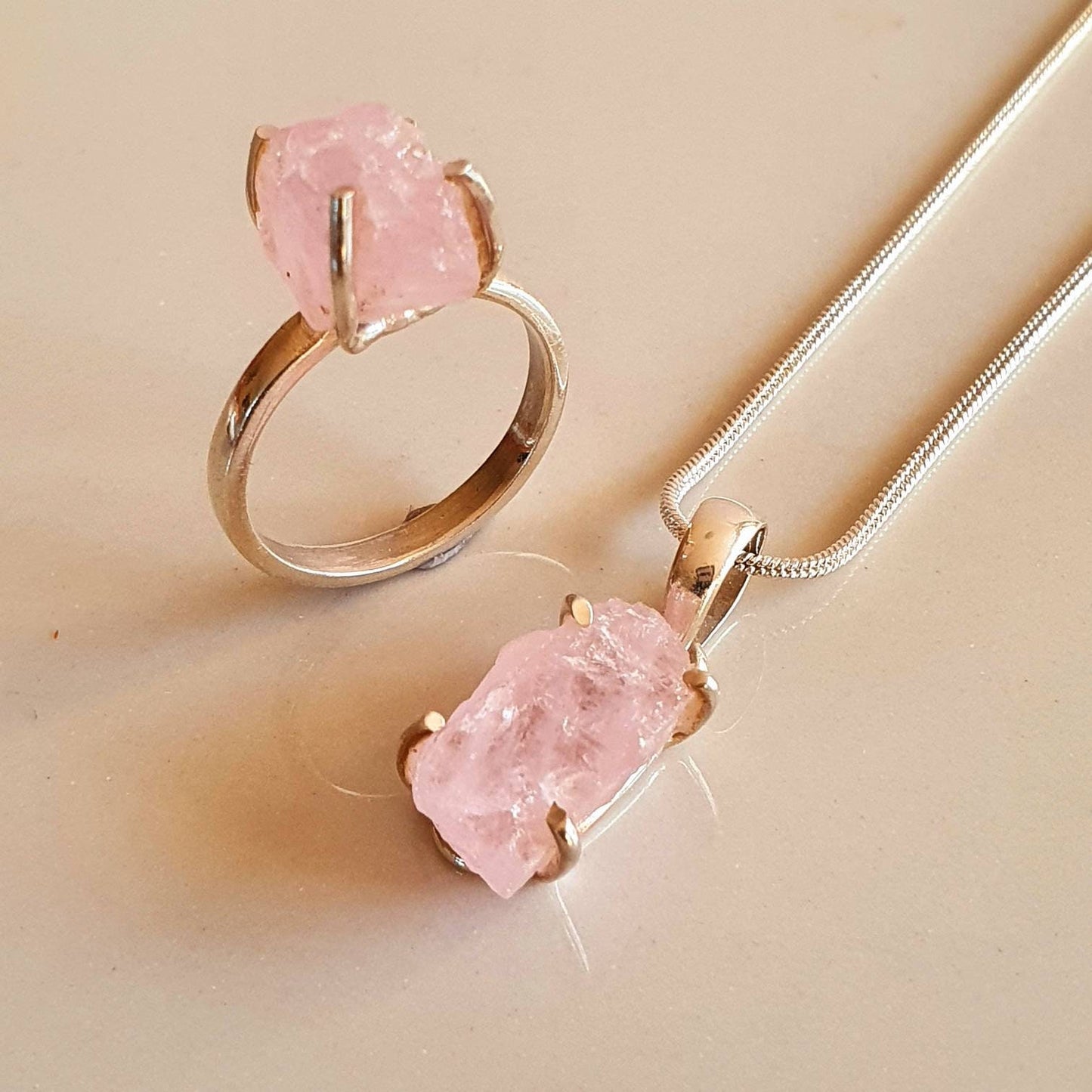 Raw Rose Quarts pendnat, Handmade Gemstone Jewellery