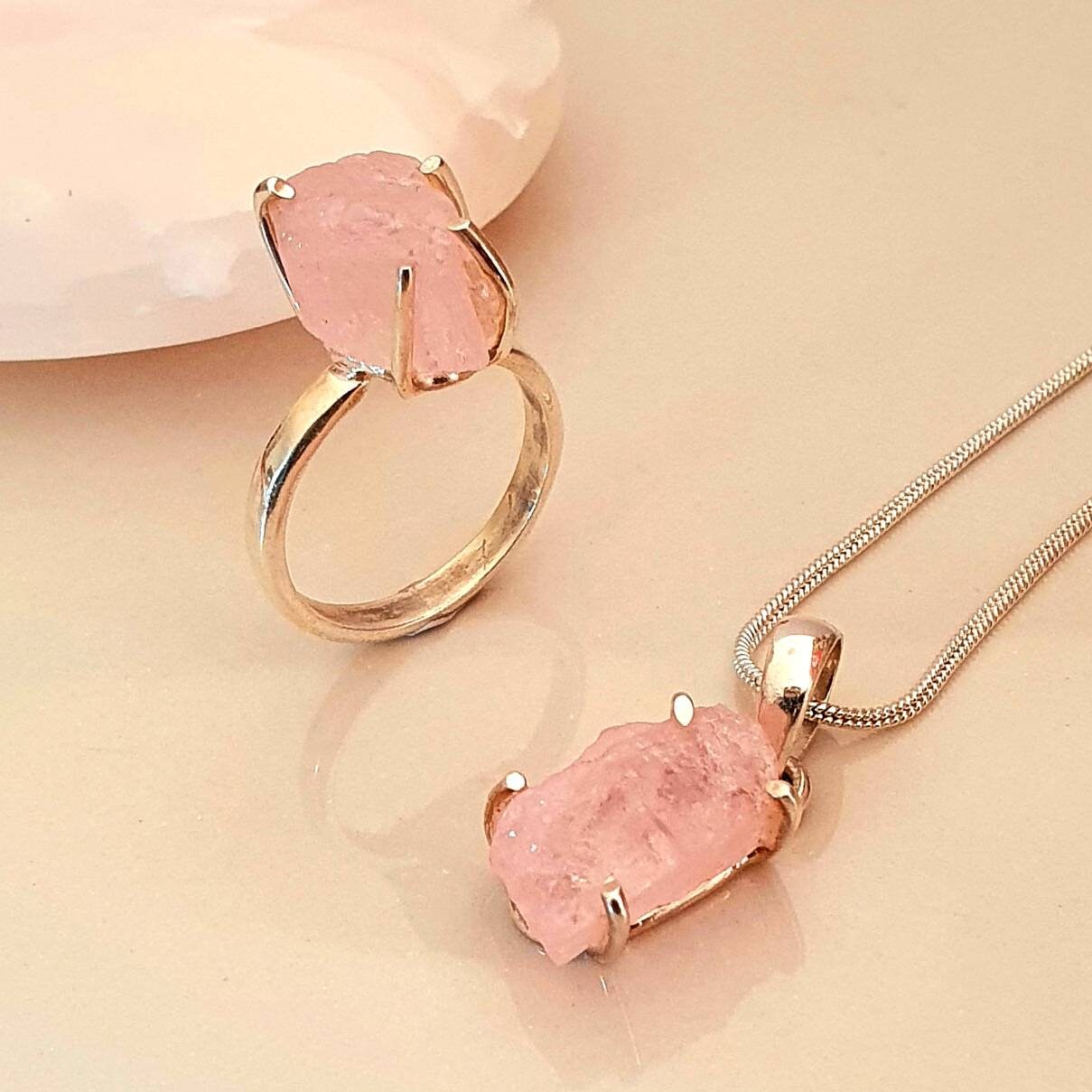 Raw Rose Quarts pendnat, Handmade Gemstone Jewellery